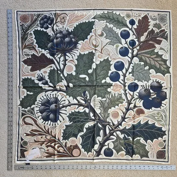 NWT Artifact Silk Scarf "Blueberries" William Morris Arts & Crafts - Picture 3 of 12